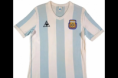 Maradona: subastan la primera camiseta de la Selección Argentina que utilizó en un Mundial
